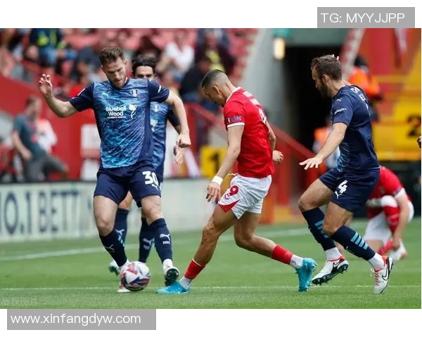 查尔顿与威科姆激战正酣比分揭晓引发球迷热议