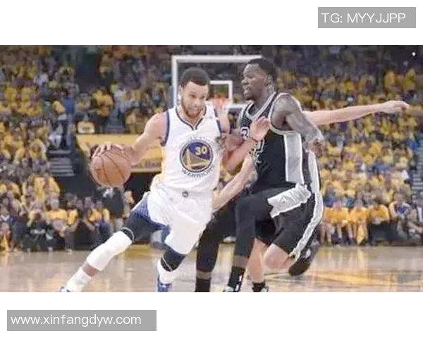 勇士战胜马刺，库里砍下35分引领胜利潮流